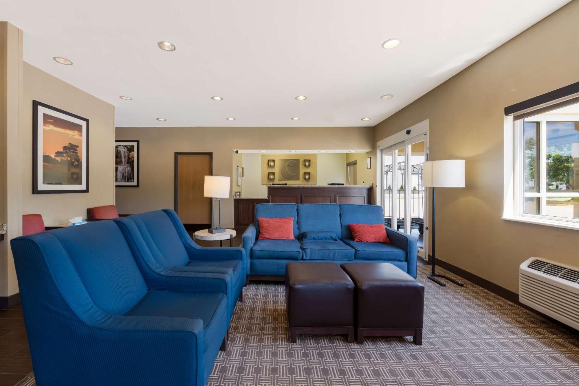 Comfort Inn East Wichita Exterior photo