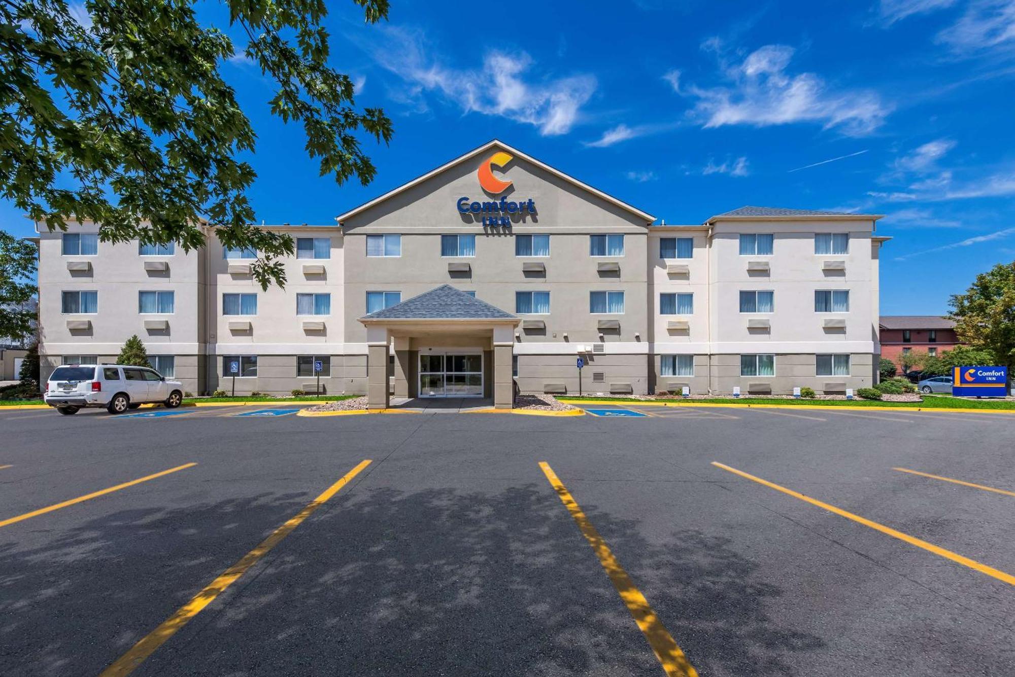 Comfort Inn East Wichita Exterior photo