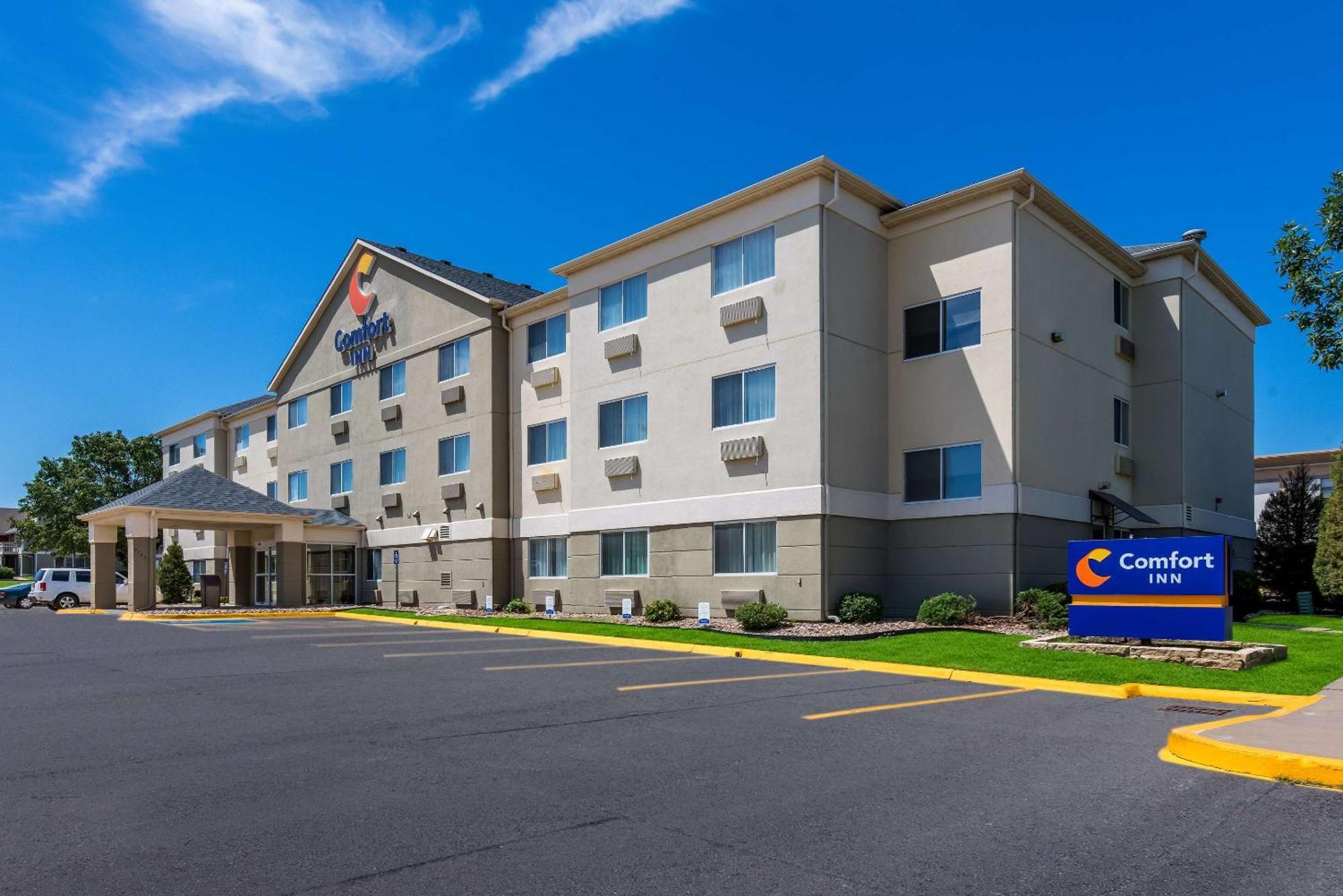 Comfort Inn East Wichita Exterior photo
