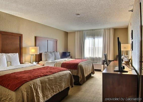 Comfort Inn East Wichita Exterior photo